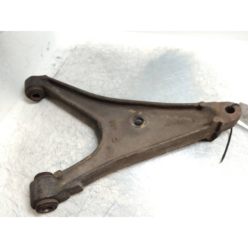 Recambio de brazo suspension inferior delantero izquierdo para renault trafic (desde 5.89) 1.9 diesel referencia OEM IAM   
