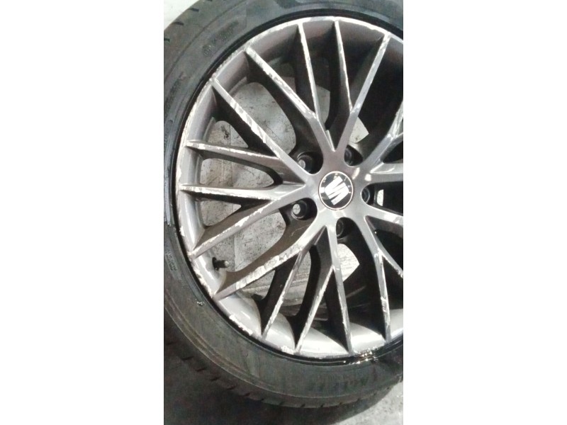 Recambio de juego llantas para seat leon sc (5f5) 1.4 tsi referencia OEM IAM 225/45 R17 91Y TIENEN RAYONAZOS VER FOTOS 