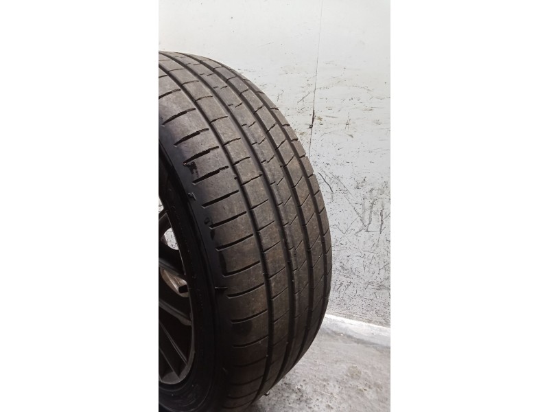 Recambio de juego llantas para seat leon sc (5f5) 1.4 tsi referencia OEM IAM 225/45 R17 91Y TIENEN RAYONAZOS VER FOTOS 