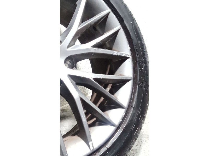 Recambio de juego llantas para seat leon sc (5f5) 1.4 tsi referencia OEM IAM 225/45 R17 91Y TIENEN RAYONAZOS VER FOTOS 