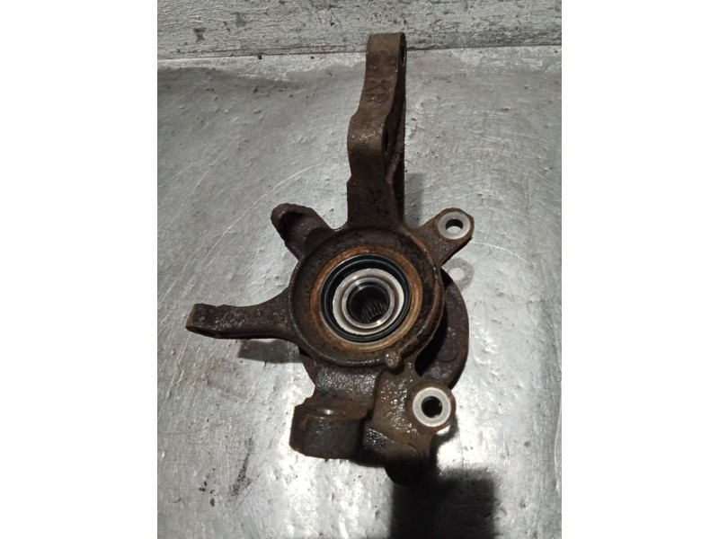 Recambio de mangueta delantera derecha para mitsubishi montero io i (h6_w, h7_w) 1.8 gdi (h66w, h76w) referencia OEM IAM   