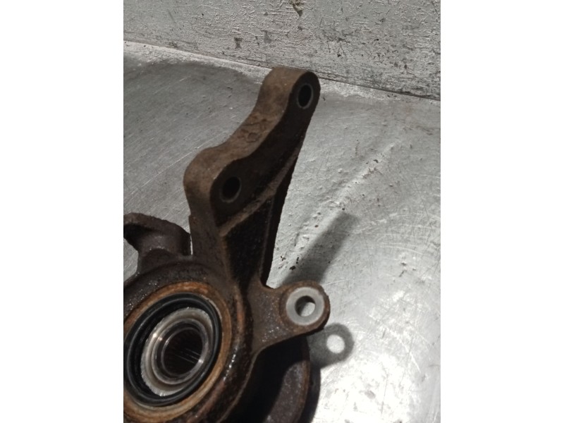 Recambio de mangueta delantera derecha para mitsubishi montero io i (h6_w, h7_w) 1.8 gdi (h66w, h76w) referencia OEM IAM   