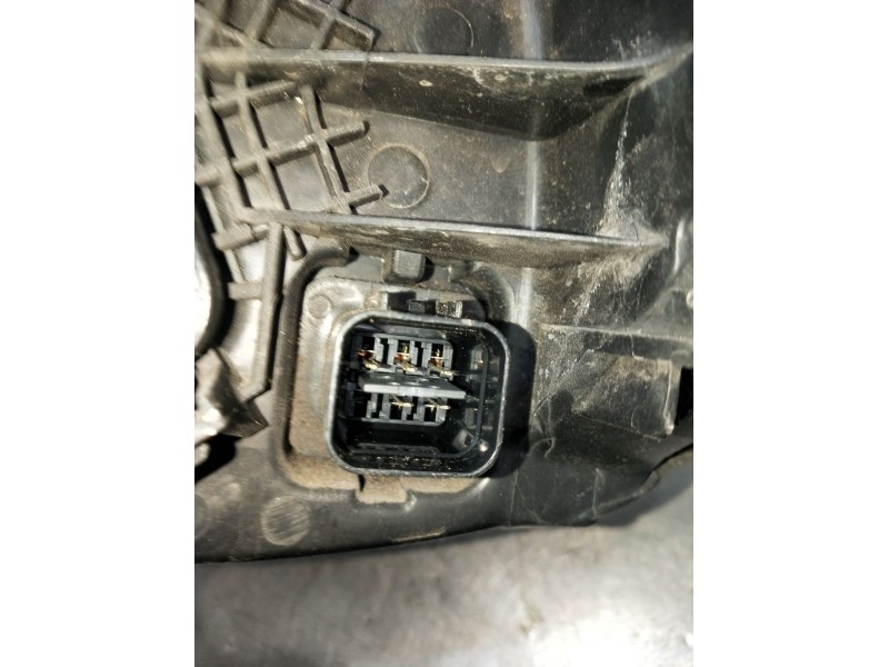 Recambio de faro derecho para hyundai accent iii sedán (mc) 1.4 gl referencia OEM IAM   
