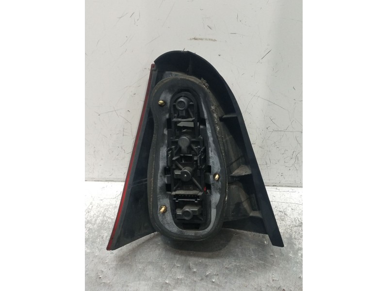 Recambio de piloto trasero derecho para mercedes-benz clase a (w168) a 170 cdi (168.009, 168.109) referencia OEM IAM   