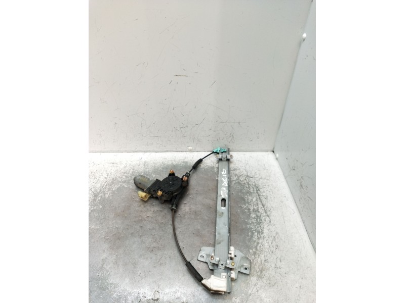 Recambio de elevalunas delantero izquierdo para hyundai accent iii sedán (mc) 1.4 gl referencia OEM IAM   5P