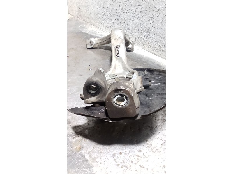 Recambio de mangueta delantera izquierda para audi a4 b7 (8ec) 3.0 tdi quattro referencia OEM IAM   