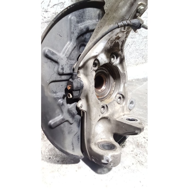 Recambio de mangueta delantera derecha para audi a4 b7 (8ec) 3.0 tdi quattro referencia OEM IAM   