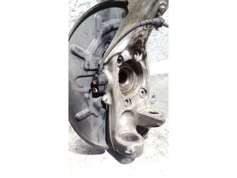 Recambio de mangueta delantera derecha para audi a4 b7 (8ec) 3.0 tdi quattro referencia OEM IAM   