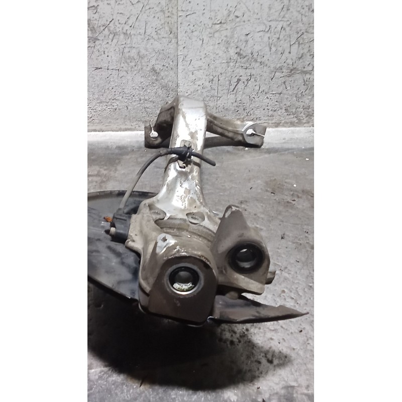 Recambio de mangueta delantera derecha para audi a4 b7 (8ec) 3.0 tdi quattro referencia OEM IAM   