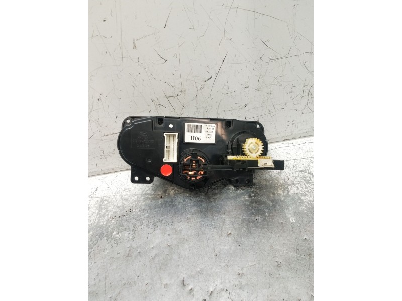 Recambio de mando calefaccion / aire acondicionado para hyundai accent iii sedán (mc) 1.4 gl referencia OEM IAM 972501EXXX  