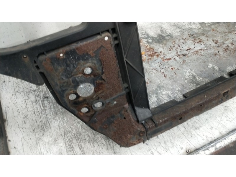 Recambio de panel frontal para hyundai accent iii sedán (mc) 1.4 gl referencia OEM IAM VER FOTOS  