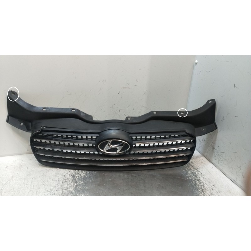 Recambio de rejilla delantera para hyundai accent iii sedán (mc) 1.4 gl referencia OEM IAM VER FOTOS  