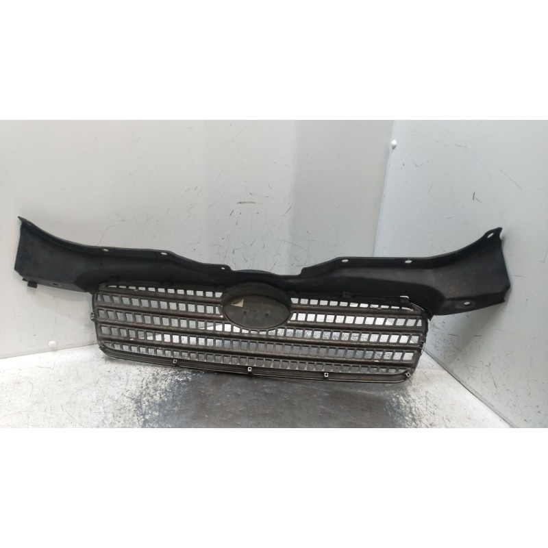Recambio de rejilla delantera para hyundai accent iii sedán (mc) 1.4 gl referencia OEM IAM VER FOTOS  