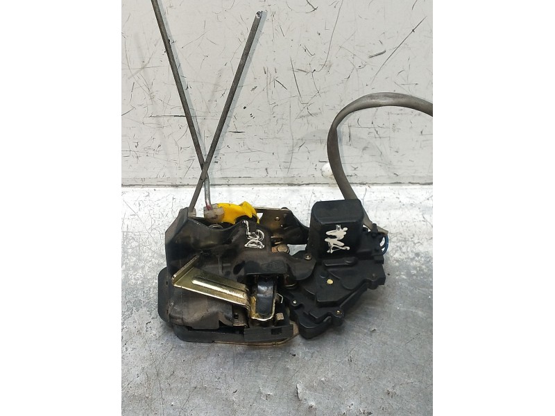 Recambio de motor cierre centralizado trasero derecho para kia carens i monospace (fc, fj) 2.0 crdi referencia OEM IAM   