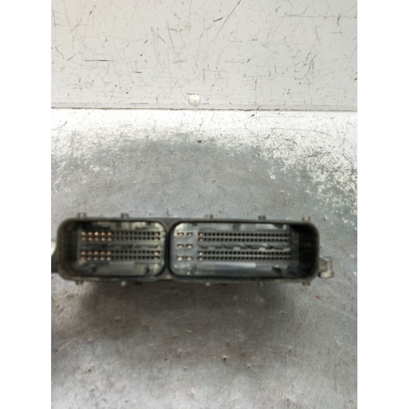 Recambio de centralita motor uce para opel zafira / zafira family b (a05) 1.9 cdti (m75) referencia OEM IAM 0281015767 55570807 