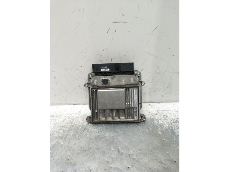 Recambio de centralita motor uce para hyundai accent iii sedán (mc) 1.4 gl referencia OEM IAM 9030930743A2 GMC644DFS35000 391012