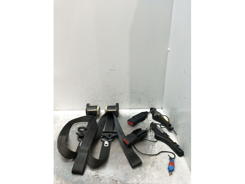 Recambio de juego cinturones delantero para citroën c2 (jm_) 1.1 referencia OEM IAM  3P 