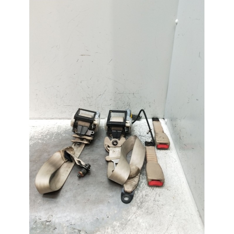 Recambio de juego cinturones delantero para hyundai accent iii sedán (mc) 1.4 gl referencia OEM IAM   5P