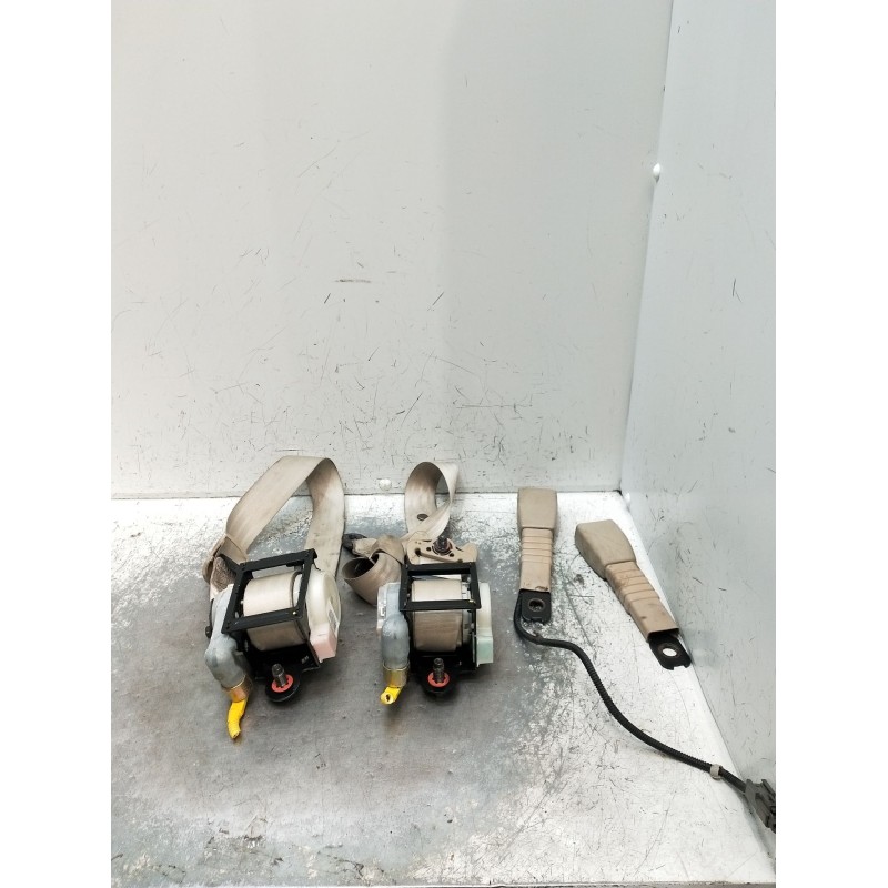 Recambio de juego cinturones delantero para hyundai accent iii sedán (mc) 1.4 gl referencia OEM IAM   5P