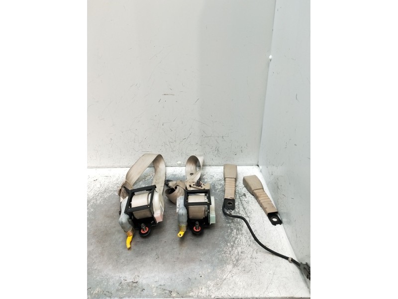 Recambio de juego cinturones delantero para hyundai accent iii sedán (mc) 1.4 gl referencia OEM IAM   5P