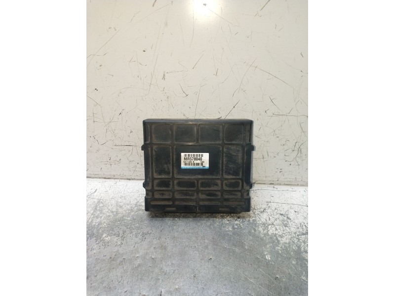 Recambio de centralita motor uce para mitsubishi space star monospace (dg_a) 1.6 16v (dg3a) referencia OEM IAM E2T71280H MR57804