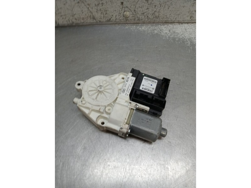 Recambio de elevalunas delantero izquierdo para audi a3 (8p1) 2.0 tdi 16v referencia OEM IAM 8P0959801K  