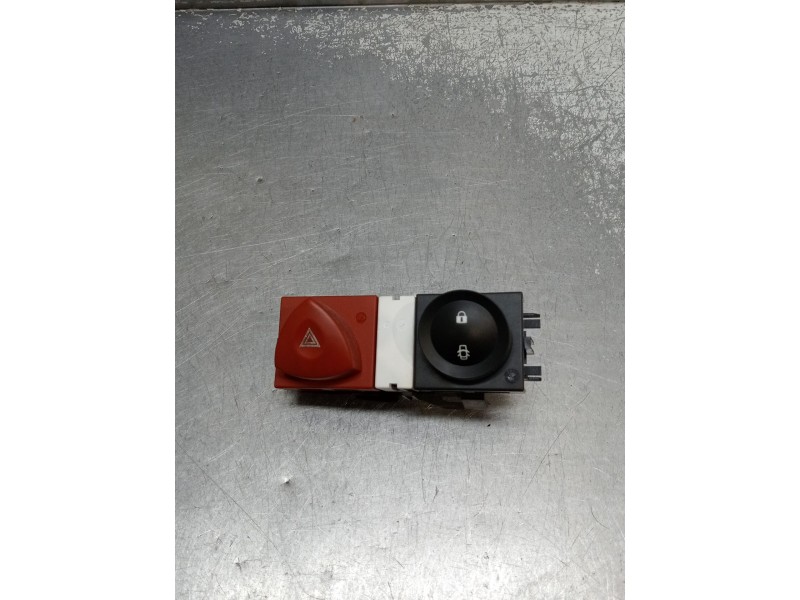 Recambio de mando multifuncion para renault megane ii berlina 5p 1.5 dci diesel referencia OEM IAM 8200407415  