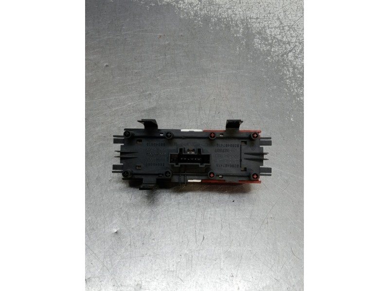 Recambio de mando multifuncion para renault megane ii berlina 5p 1.5 dci diesel referencia OEM IAM 8200407415  
