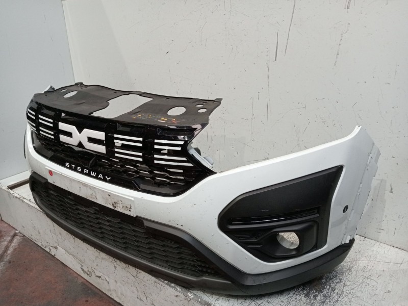 Recambio de paragolpes delantero para dacia sandero iii 1.0 tce 90 eco-g referencia OEM IAM   