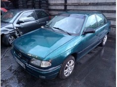 opel astra f berlina del año 1997
