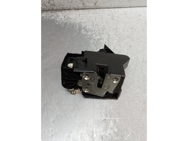 Recambio de motor cierre centralizado trasero derecho para dacia sandero básico referencia OEM IAM   