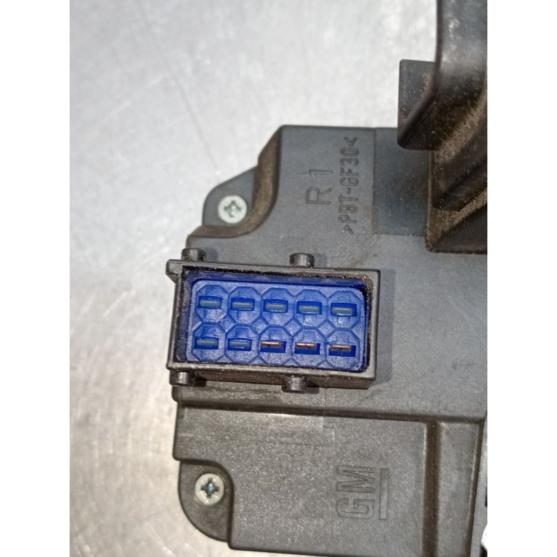 Recambio de motor cierre centralizado delantero izquierdo para opel corsa c club referencia OEM IAM   3P