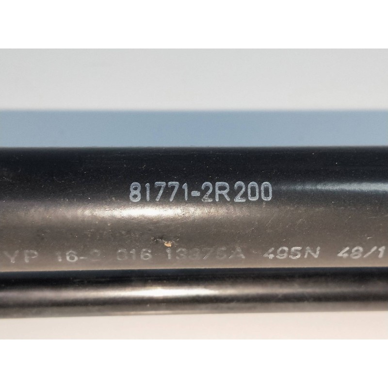 Recambio de amortiguadores maletero / porton para hyundai i30cw 1.6 crdi cat referencia OEM IAM 817712R200  