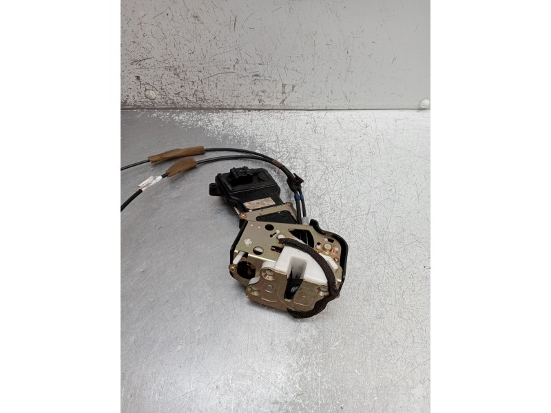 Recambio de motor cierre centralizado trasero derecho para mazda 2 berlina (dy) 1.4 diesel cat referencia OEM IAM   