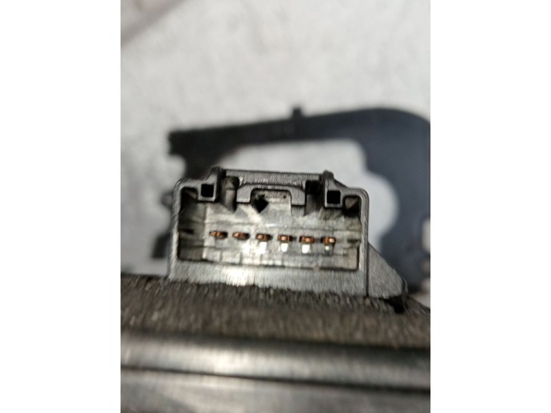 Recambio de motor cierre centralizado delantero derecho para mazda 2 berlina (dy) 1.4 diesel cat referencia OEM IAM  5P 