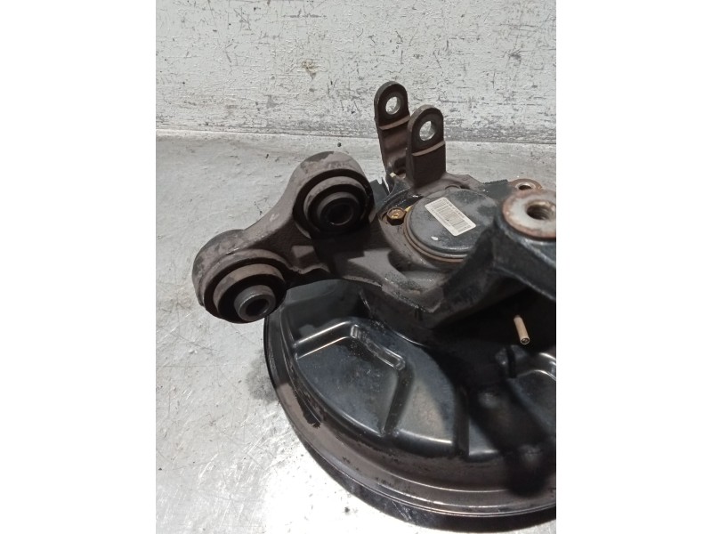 Recambio de mangueta trasera izquierda para kia cee´d (jd) 1.6 gt referencia OEM IAM   