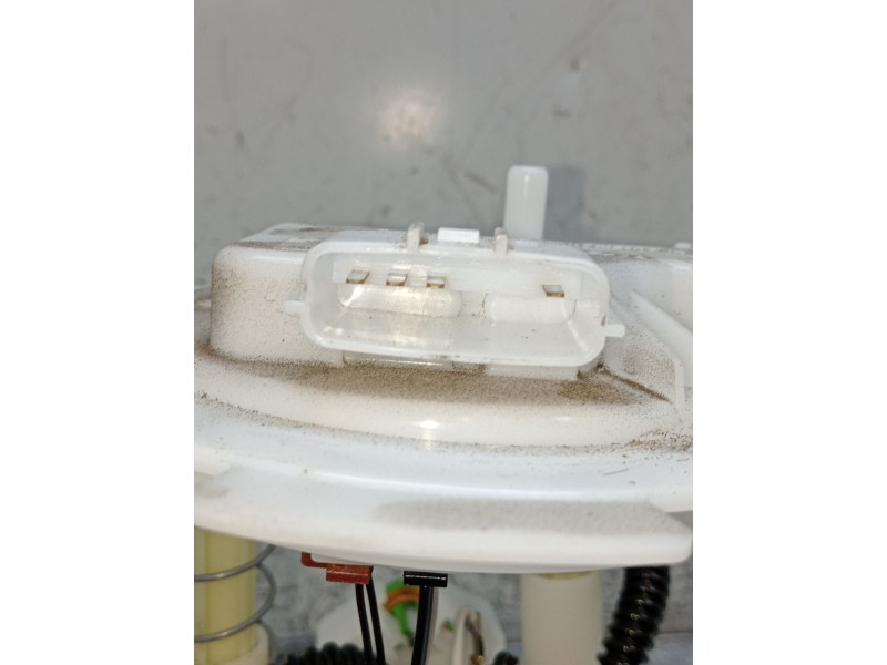 Recambio de bomba combustible para dacia sandero iii 1.0 tce 90 eco-g referencia OEM IAM 172020253R 100130997AA 