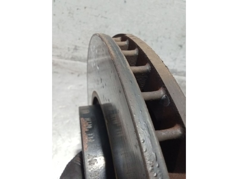 Recambio de disco freno delantero para kia cee´d (jd) 1.6 gt referencia OEM IAM   