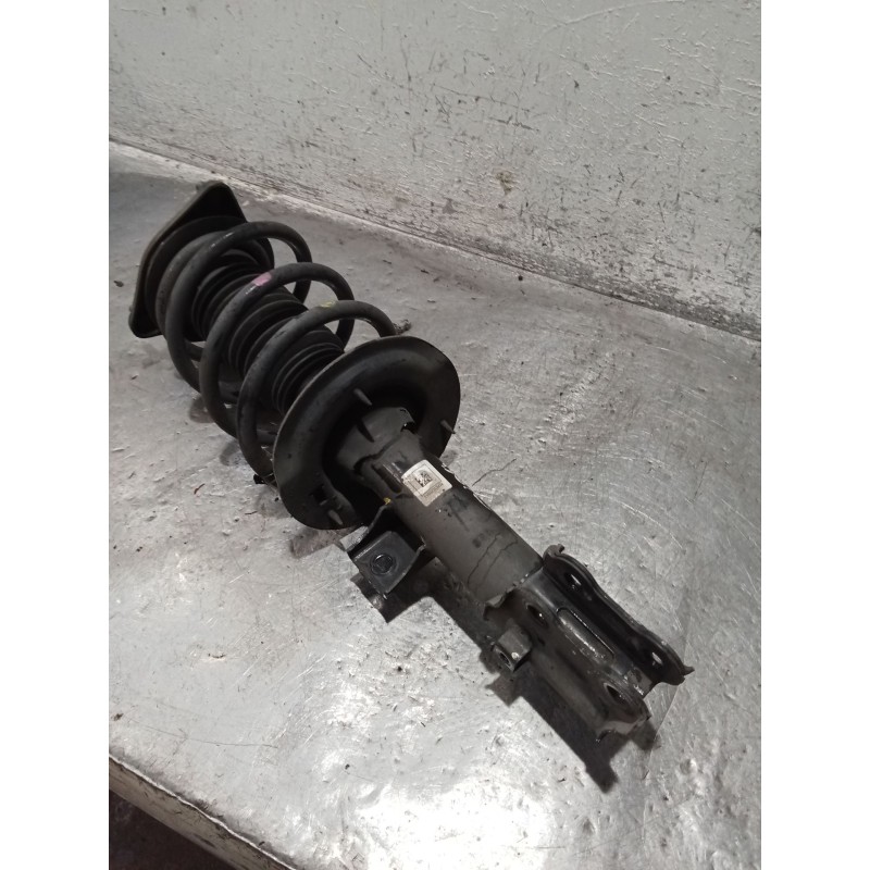 Recambio de amortiguador delantero derecho para kia cee´d (jd) 1.6 gt referencia OEM IAM   