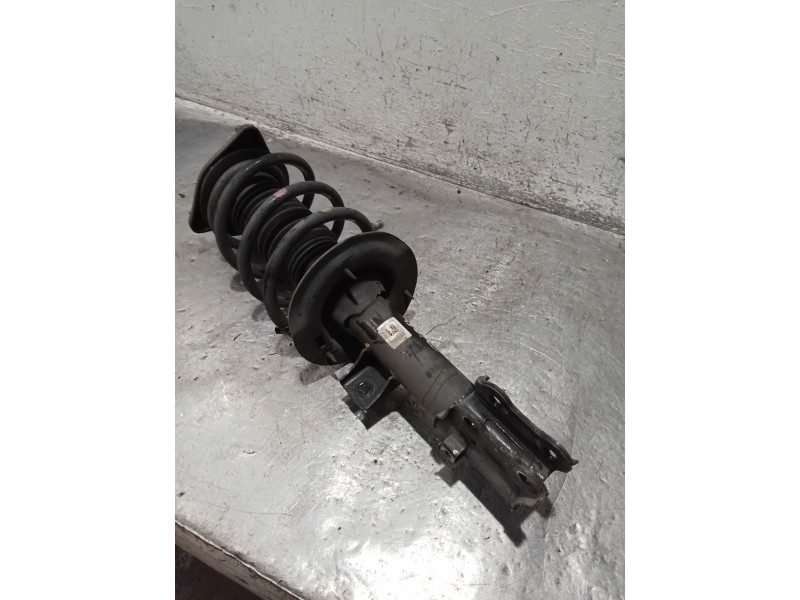 Recambio de amortiguador delantero derecho para kia cee´d (jd) 1.6 gt referencia OEM IAM   