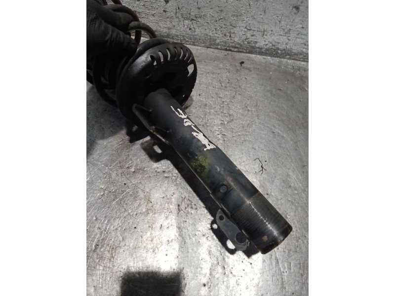 Recambio de amortiguador delantero derecho para seat ibiza iii (6l1) 1.4 tdi referencia OEM IAM 6Q0413031  