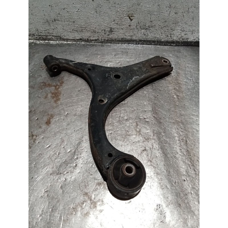Recambio de brazo suspension inferior delantero derecho para hyundai accent iii sedán (mc) 1.4 gl referencia OEM IAM   