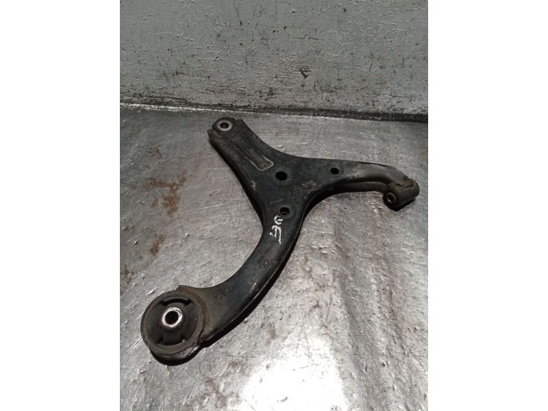 Recambio de brazo suspension inferior delantero derecho para hyundai accent iii sedán (mc) 1.4 gl referencia OEM IAM   