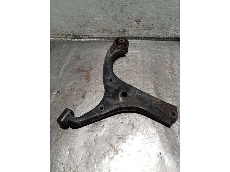 Recambio de brazo suspension inferior delantero izquierdo para hyundai accent iii sedán (mc) 1.4 gl referencia OEM IAM   