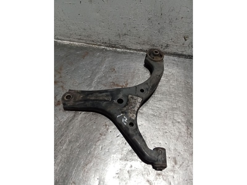 Recambio de brazo suspension inferior delantero izquierdo para hyundai accent iii sedán (mc) 1.4 gl referencia OEM IAM   