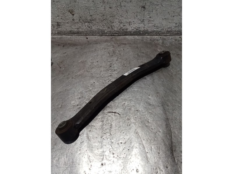 Recambio de brazo suspension superior trasero izquierdo para kia cee´d (jd) 1.6 gt referencia OEM IAM   