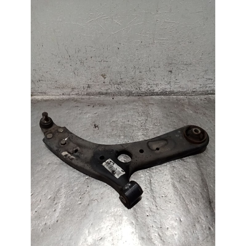 Recambio de brazo suspension inferior delantero derecho para kia cee´d (jd) 1.6 gt referencia OEM IAM   
