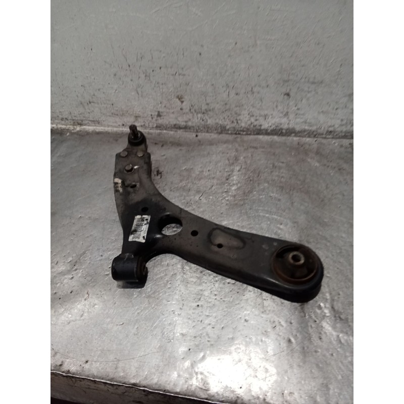 Recambio de brazo suspension inferior delantero derecho para kia cee´d (jd) 1.6 gt referencia OEM IAM   