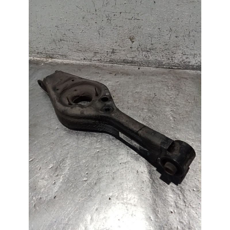 Recambio de brazo suspension superior trasero izquierdo para kia cee´d (jd) 1.6 gt referencia OEM IAM   
