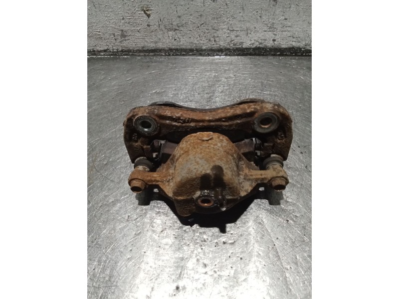 Recambio de pinza freno delantera izquierda para hyundai elantra iii sedán (xd) 1.6 referencia OEM IAM   
